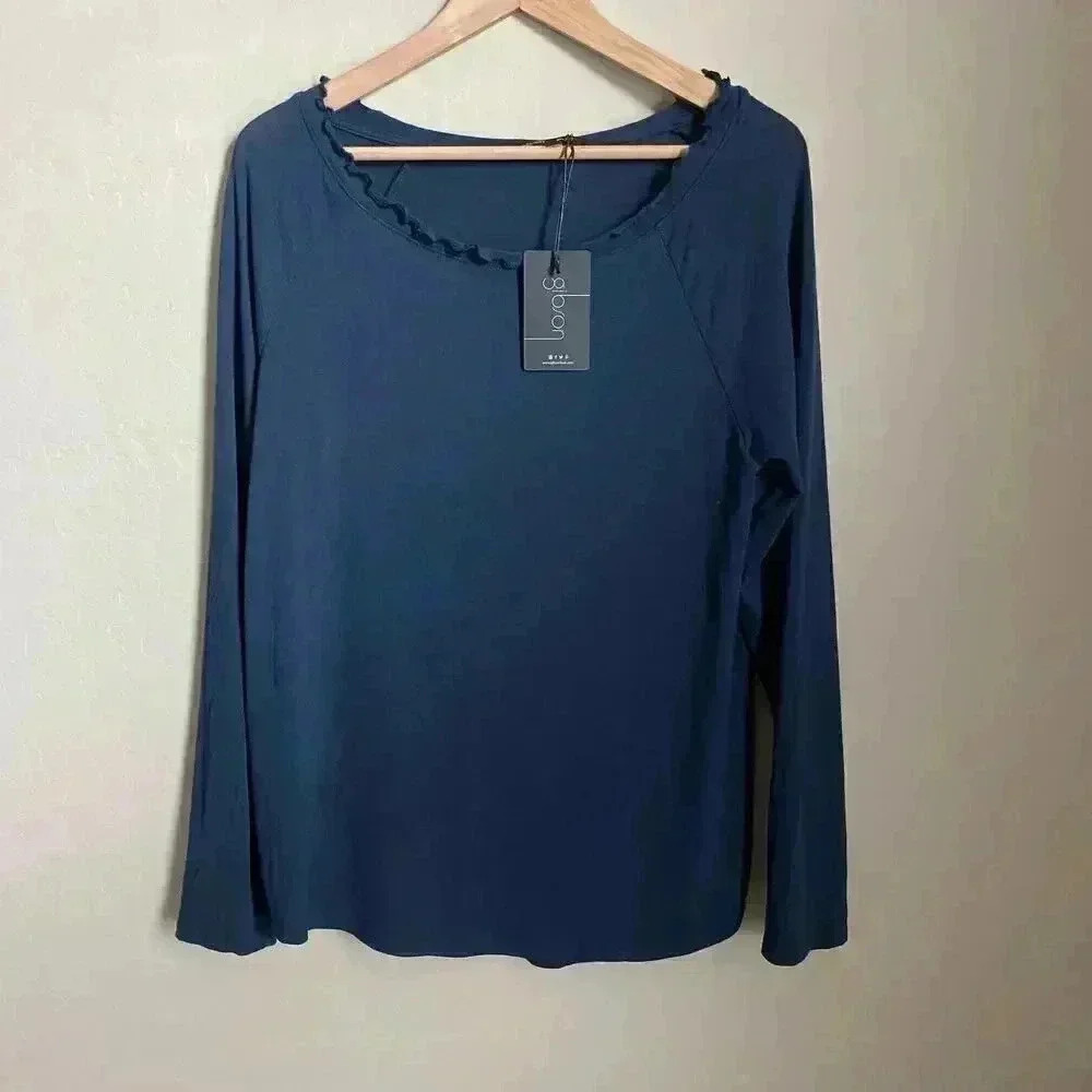 Gibson Ruffled Edge Raglan Pullover Navy - Picture 2 of 9